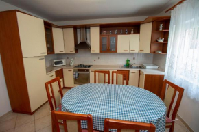 Отель Apartmani Vrljičak  Омиш